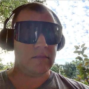 Meet your Posher, Joe